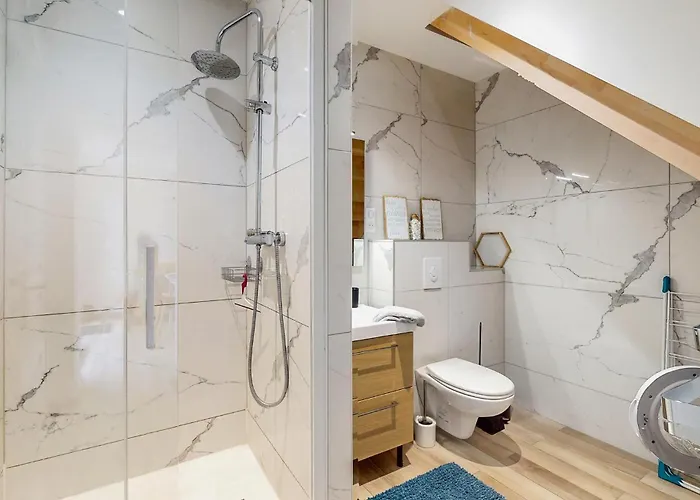 Дом отдыха Gorgeous In With Wifi Руайян