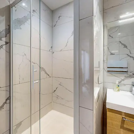 Gorgeous In With Wifi Hébergement de vacances *