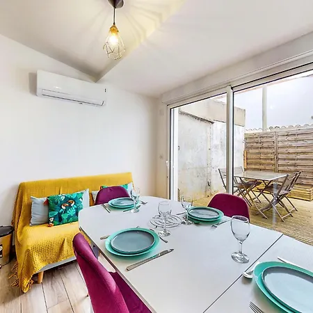 Nice Home In Royan With Wifi